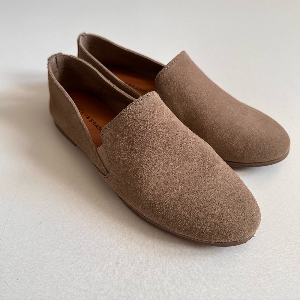 Lucky Brand Charsa Tan Suede Flat Loafer Shoes Size 6